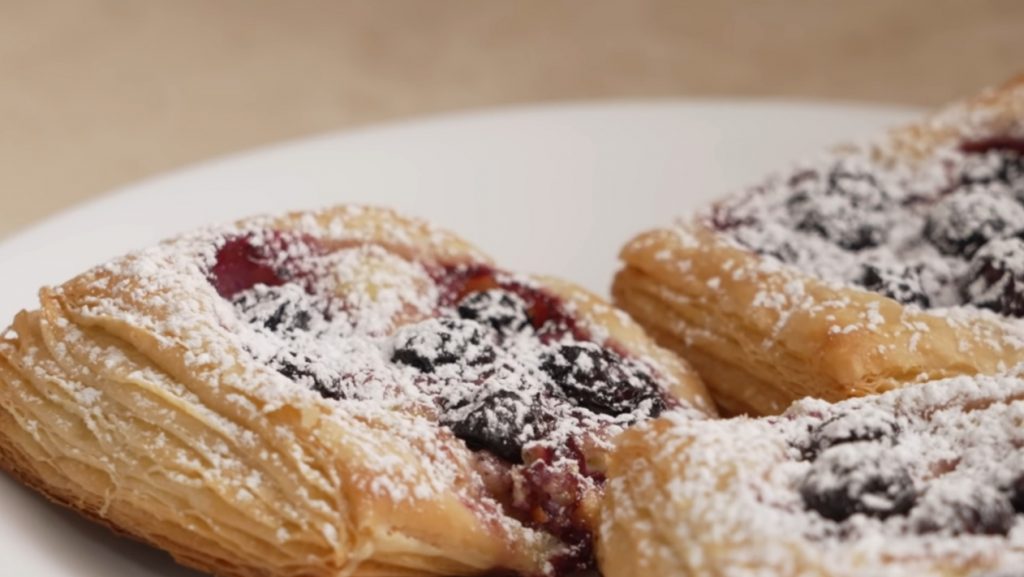 Berry Cream Cheese Pastries Recipe