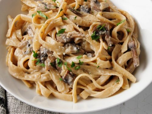 One Pot Creamy Mushroom Chicken Pasta Recipe