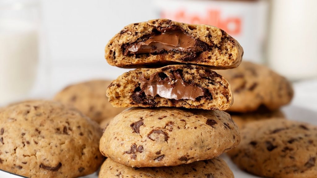 Chocolate-Candy-Stuffed-Cookies-Recipe