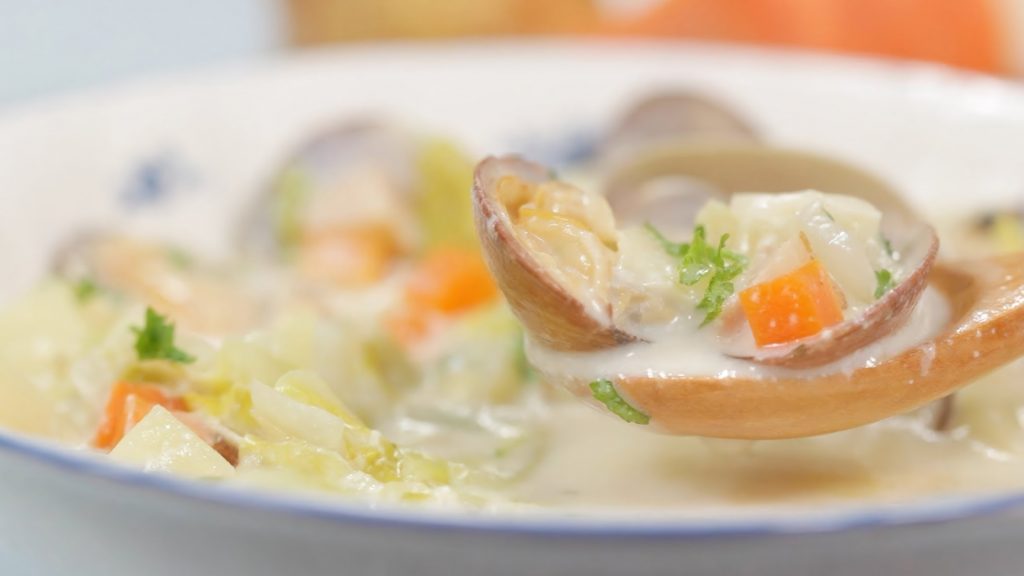 Clam-and-Bell-Pepper-Chowder-Recipe