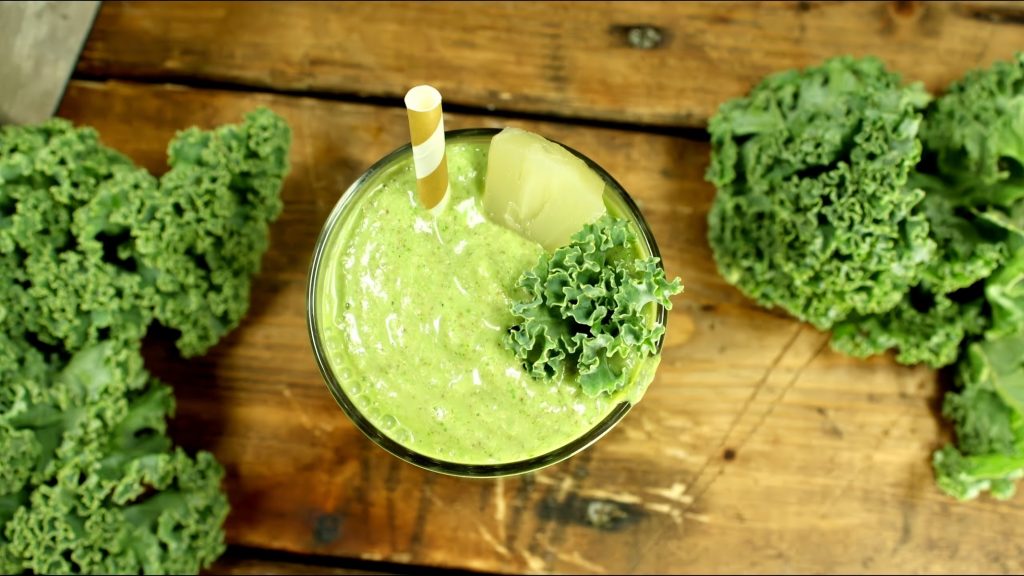 Kale-and-Pineapple-Smoothie-Recipe