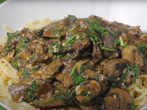 Mushroom and Spinach Stroganoff