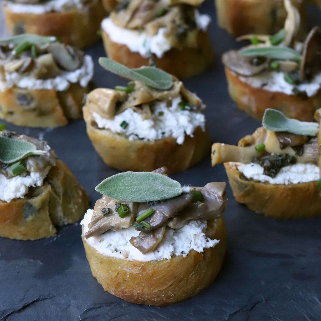 Oyster-Mushroom-and-Goat-Cheese-Crostini-Recipe