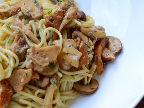 Oyster-Mushroom-and-Truffle-Oil-Pasta-Recipe