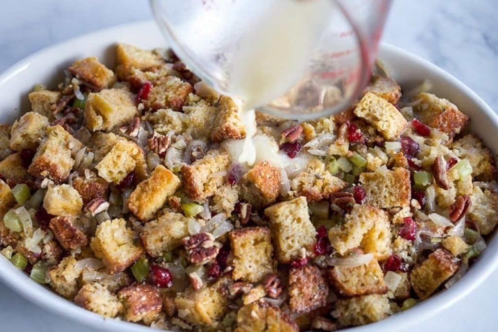 Pecan-and-Cranberry-Cornbread-Dressing-Recipe