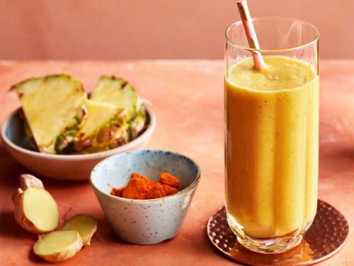 Pineapple-Turmeric-Smoothie-Recipe