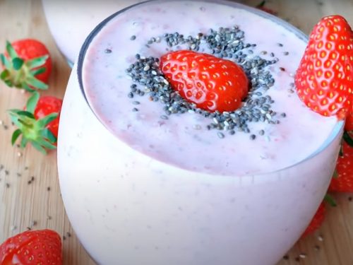 Strawberry-Chia-Smoothie-Recipe