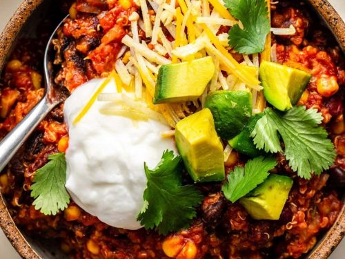 Vegan-Slow-Cooker-Quinoa-Chili-Recipe