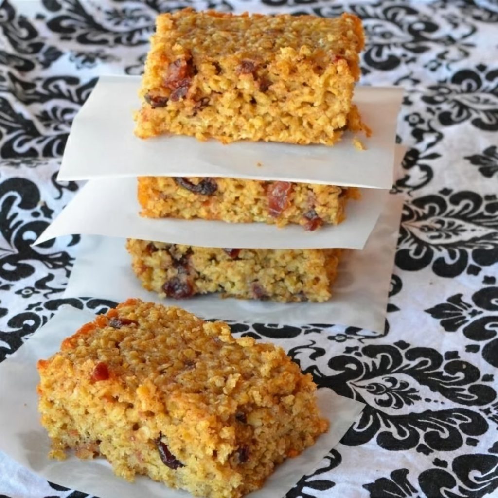 Baked Oatmeal Breakfast Bars