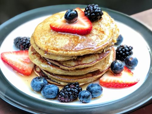 Banana & Cinnamon Pancakes with Blueberry Compote