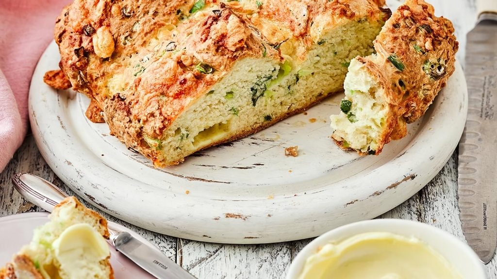 Cheese, Oat & Spring Onion Soda Bread