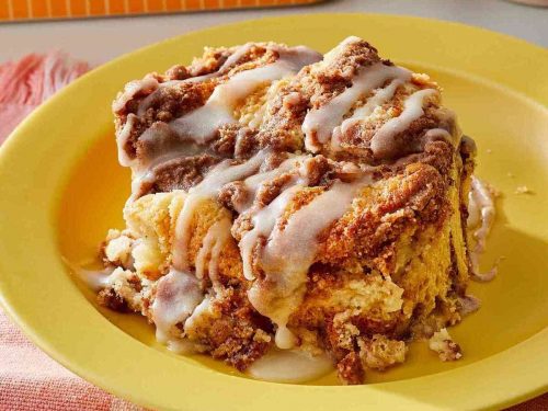 Cinnamon Roll Dump Cake