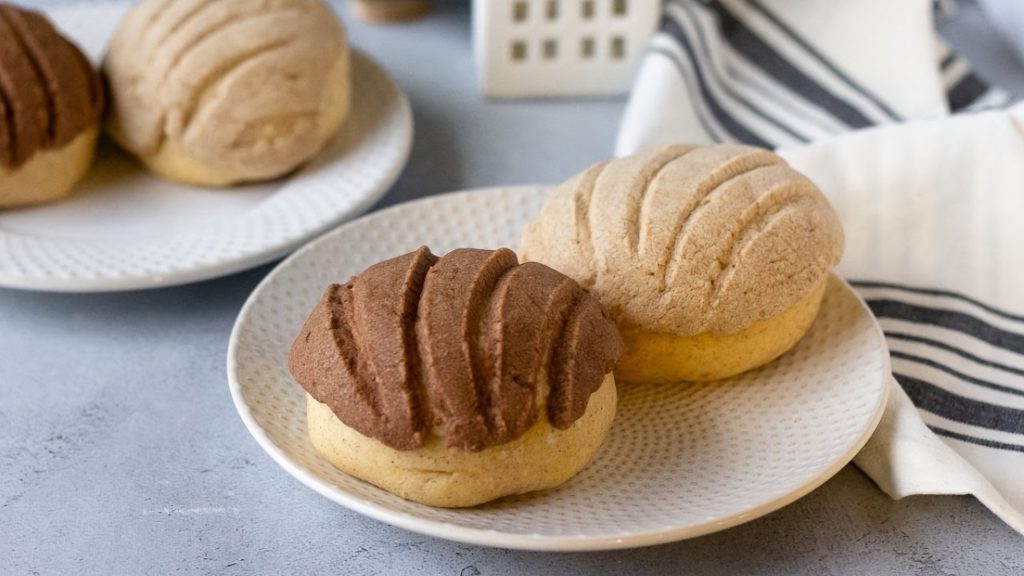 Conchas (Mexican Sweet Bread)