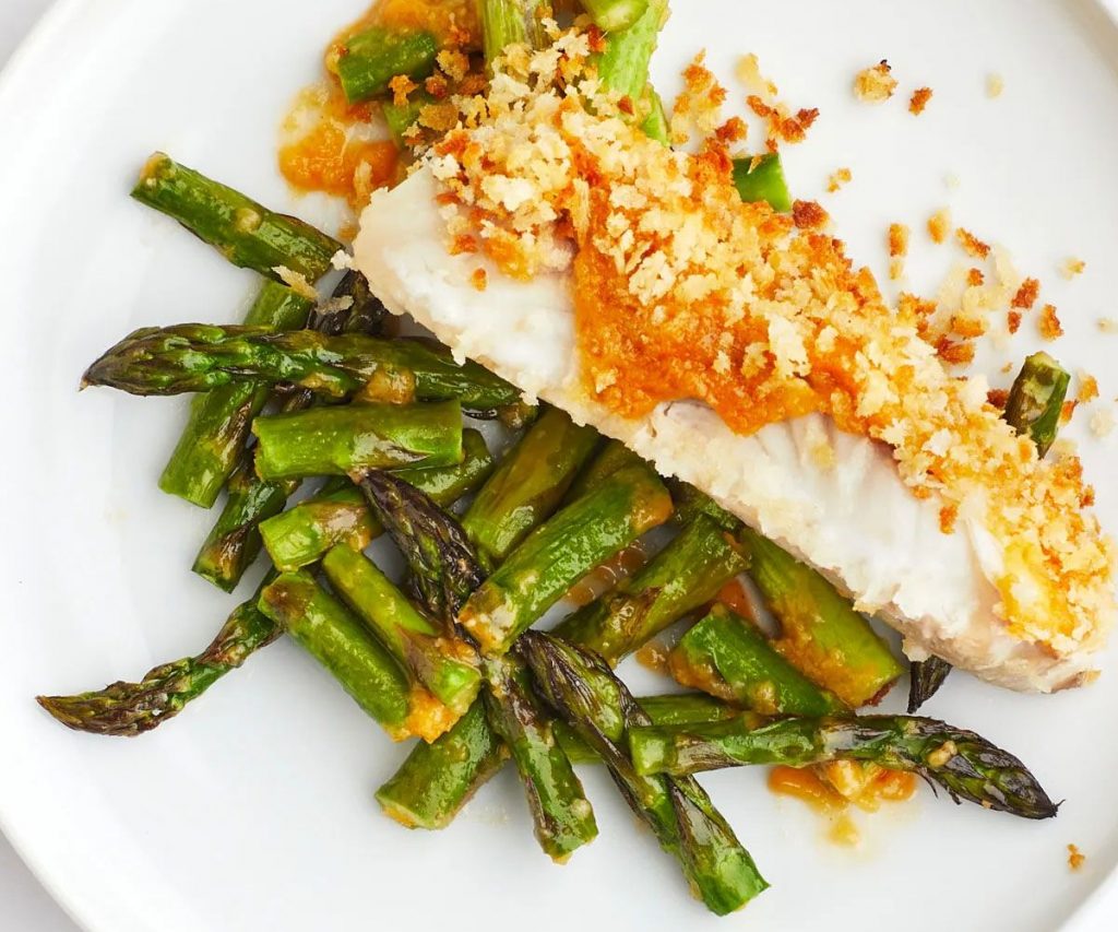 Crisp-skin Fish with Asparagus