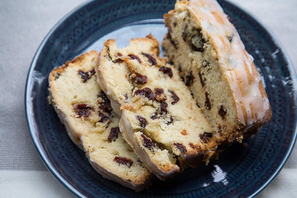 Dried Cherry Cake