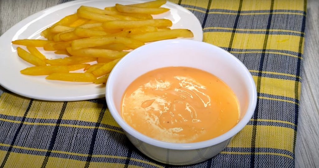 Easy Cheese Dip Recipe