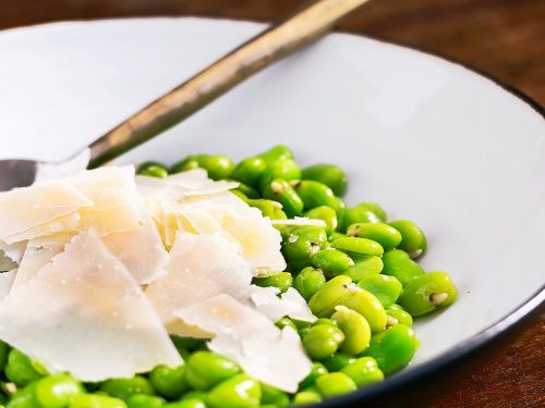 Insalata di fave e pecorino (Fresh broad bean & pecorino cheese salad)