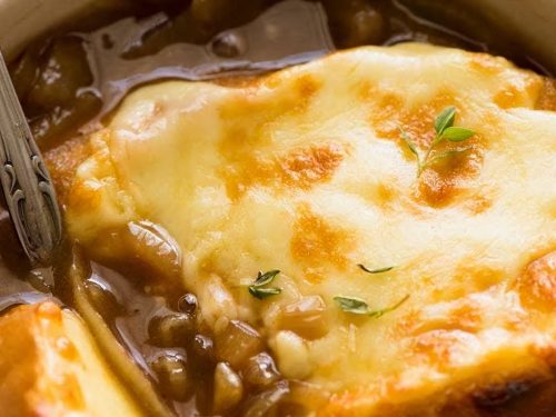 Onion Soup with Herby Garlic Cheese Bread