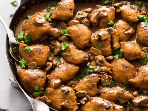 Pan-fried Chicken in Mushroom Sauce