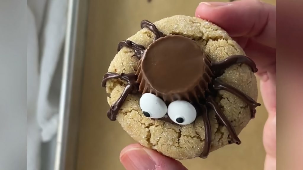 Peanut Butter Spider Cookies