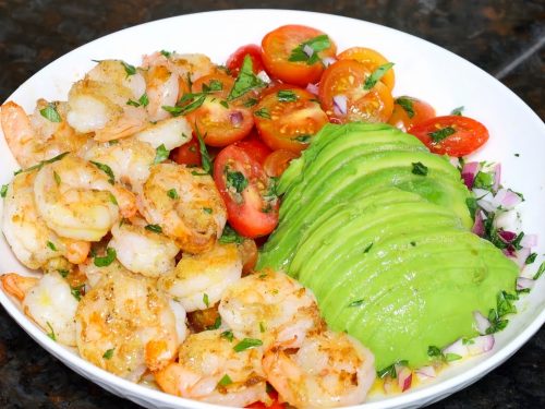 Prawn & Avocado Platter with Lime & Chilli Dressing