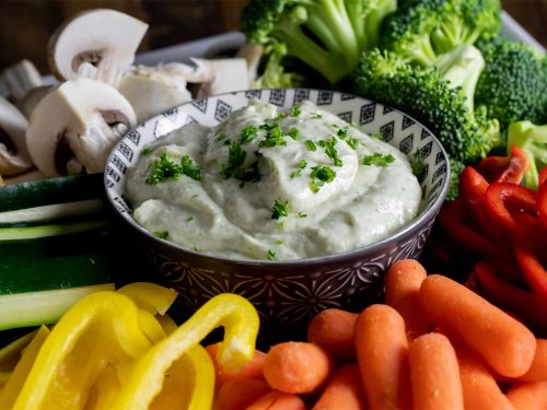 Roasted Garlic Dip with Vegetable Platter