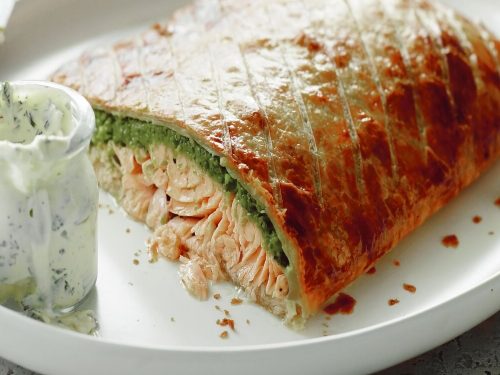 Salmon & fennel en croute with watercress sauce