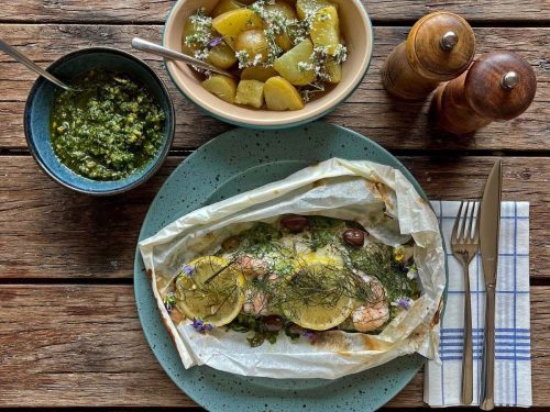 Sea bass en papillote with Thai flavours