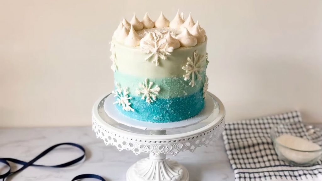 Simple Snowflake Cake