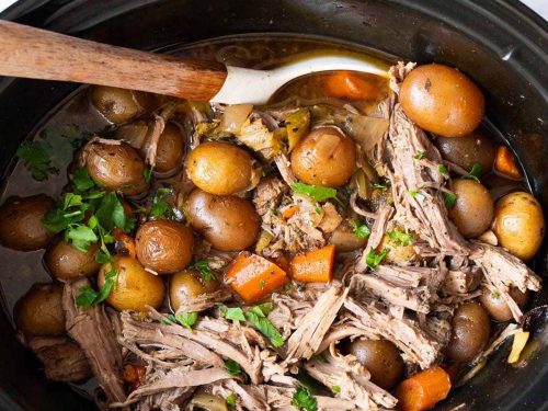 Slow Cooker Eye of Round Roast With Vegetables