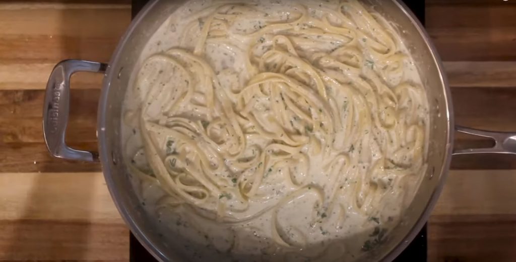 Spinach Alfredo Sauce (Better than Olive Garden)