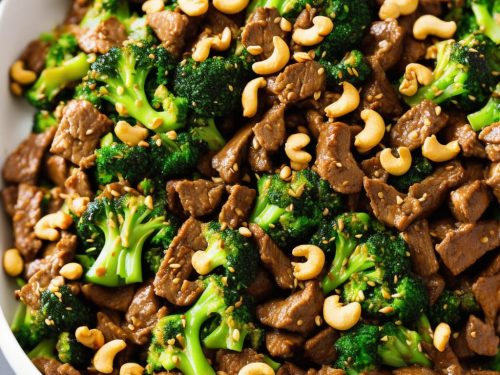 Stir-fried Beef with Cashews and Broccoli