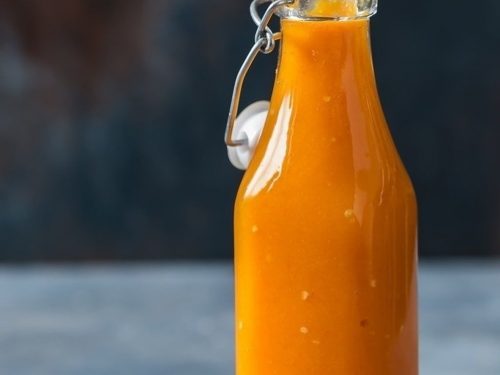 Sweet and Kickin' Mango-Habanero Hot Sauce