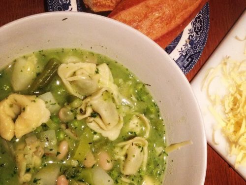 Tortellini & Pesto Minestrone