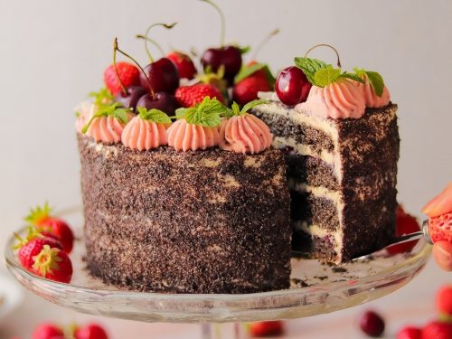 Vanilla & Poppy Seed Swirl Cake