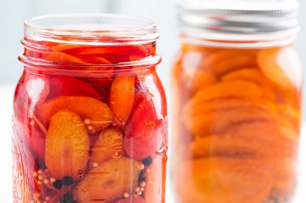 Vinegar Pickled Carrots