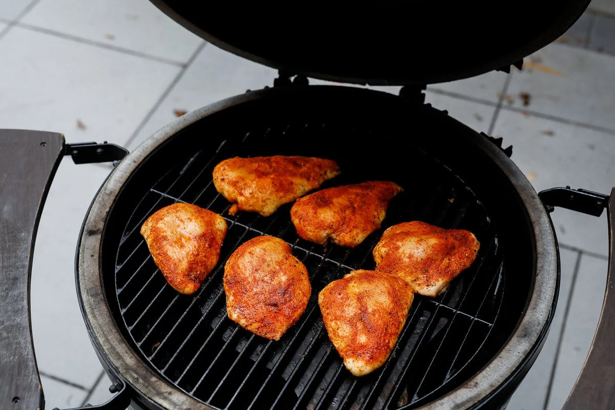 how-to-smoke-chicken-on-green-egg