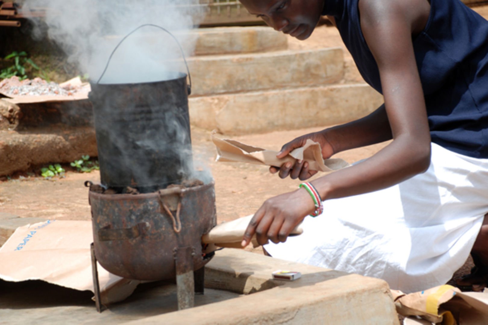 how-to-smoke-food-with-coal-on-a-stovetop-in-africa