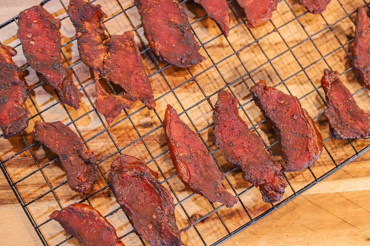 how-to-smoke-jerky-in-a-smoker