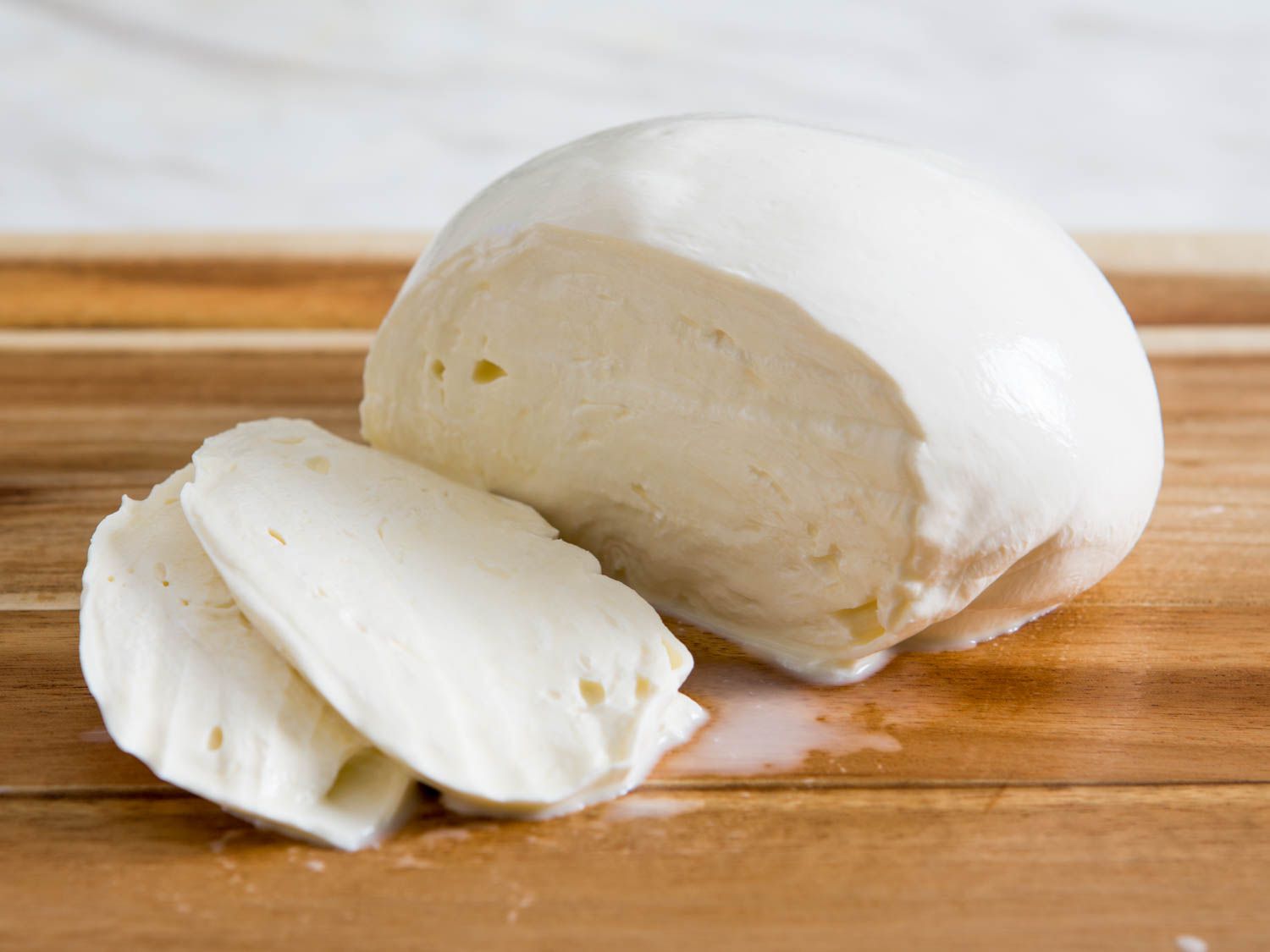 how-to-smoke-mozzarella-cheese-in-an-electric-smoker