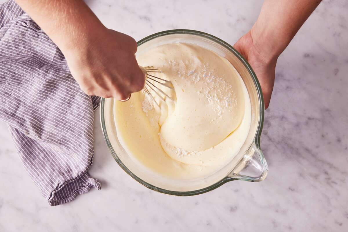 how-to-whip-cake-batter