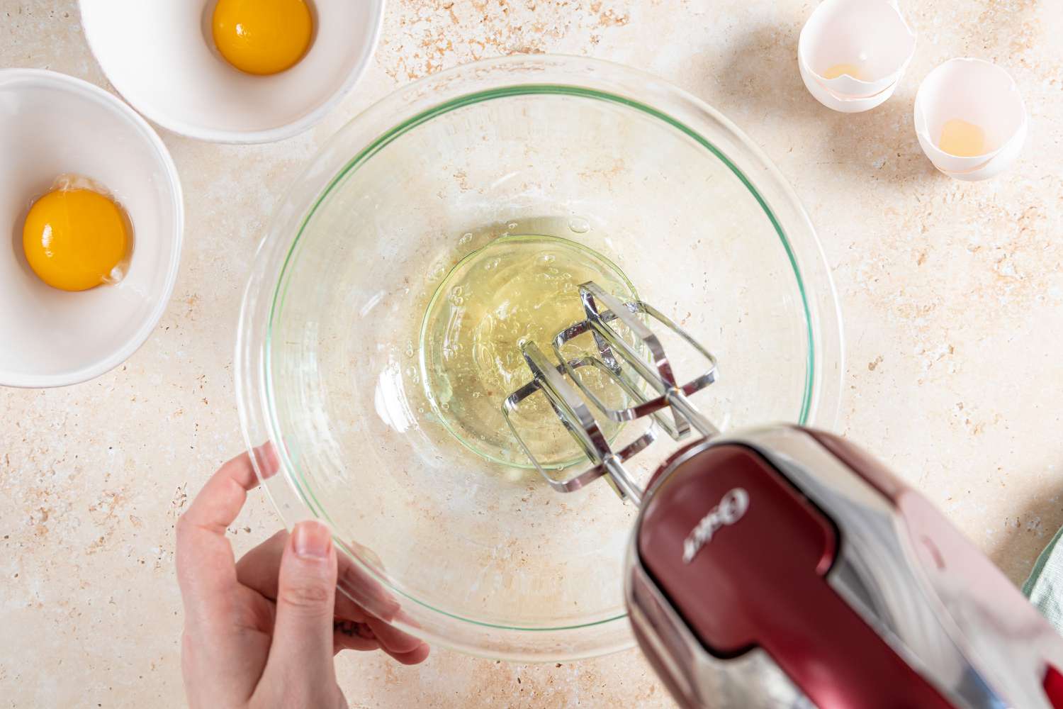 how-to-whip-egg-whites-in-a-blender