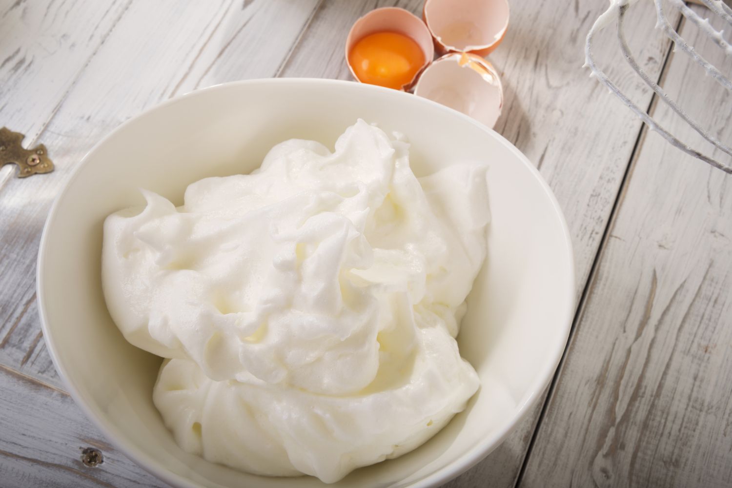 how-to-whip-up-egg-whites