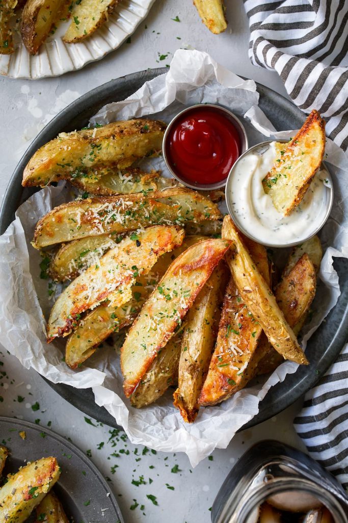 baked garlic parmesan potato wedges recipe