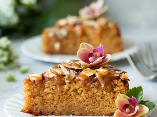 caramel soaked almond cake (aka toscakaka torte) recipe