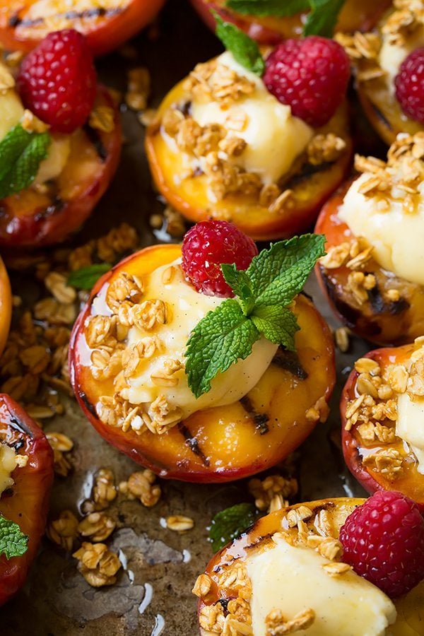 grilled peaches with vanilla bean mascarpone, honey and granola recipe