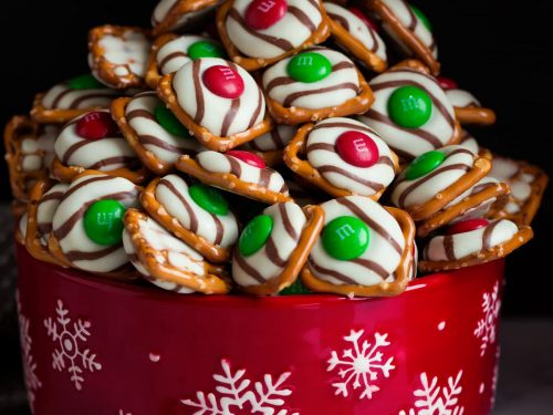 pretzel m&m hugs recipe