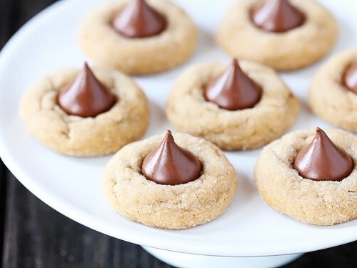 biscoff blossoms (kiss cookies) recipe