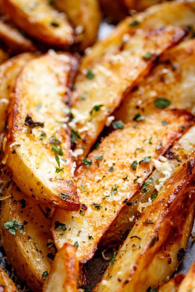 crispy garlic baked potato wedges recipe