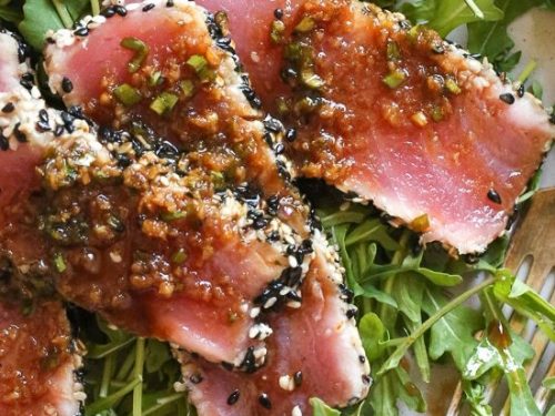 sesame crusted tuna steak on arugula recipe